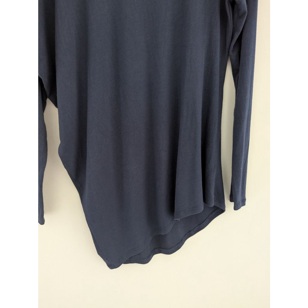 Athleta Batwing Long Sleeve Asymmetrical Hemline Shirt Women's Size S - Picture 4 of 6